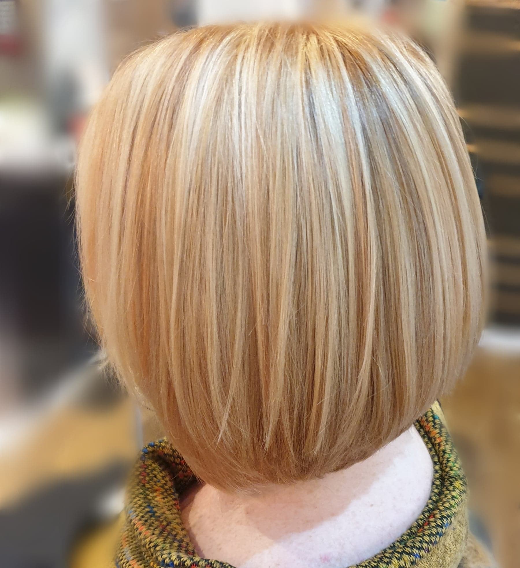blond hair bob